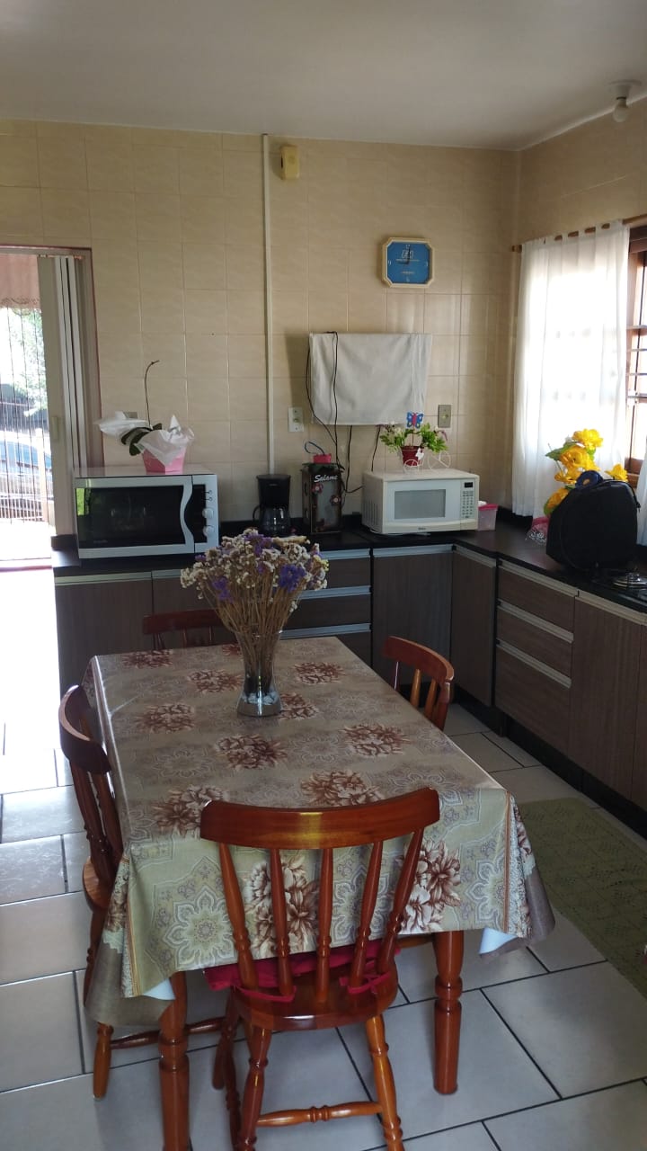 Casa zona alta em Estrela
