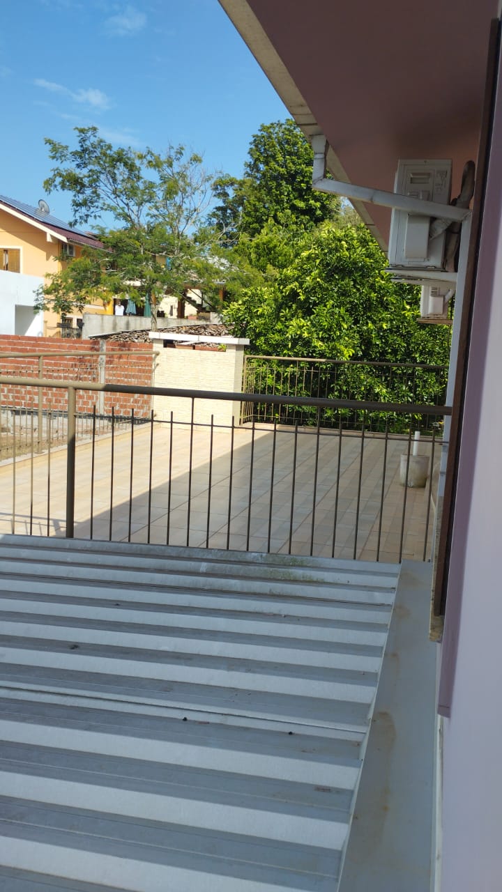Casa zona alta em Estrela
