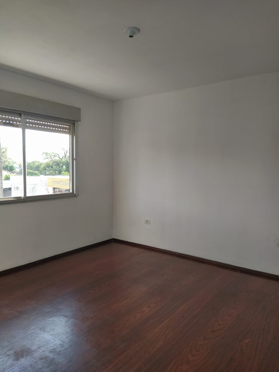 Apartamento 2 dormitórios Carlos Arnt