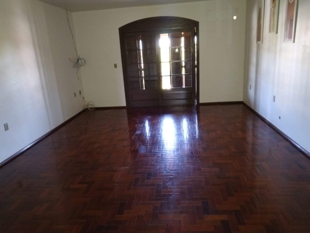 Ótima casa em Canabarro