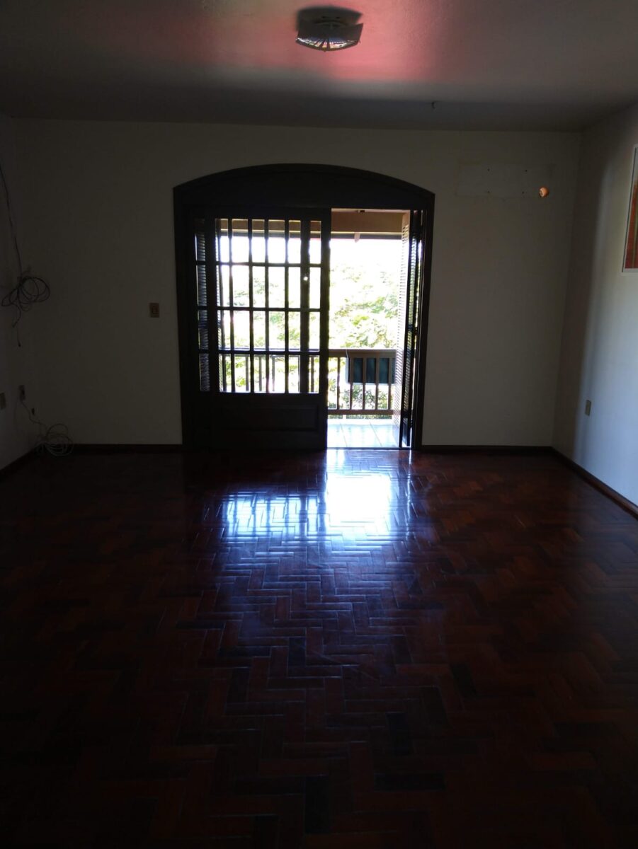 Ótima casa em Canabarro