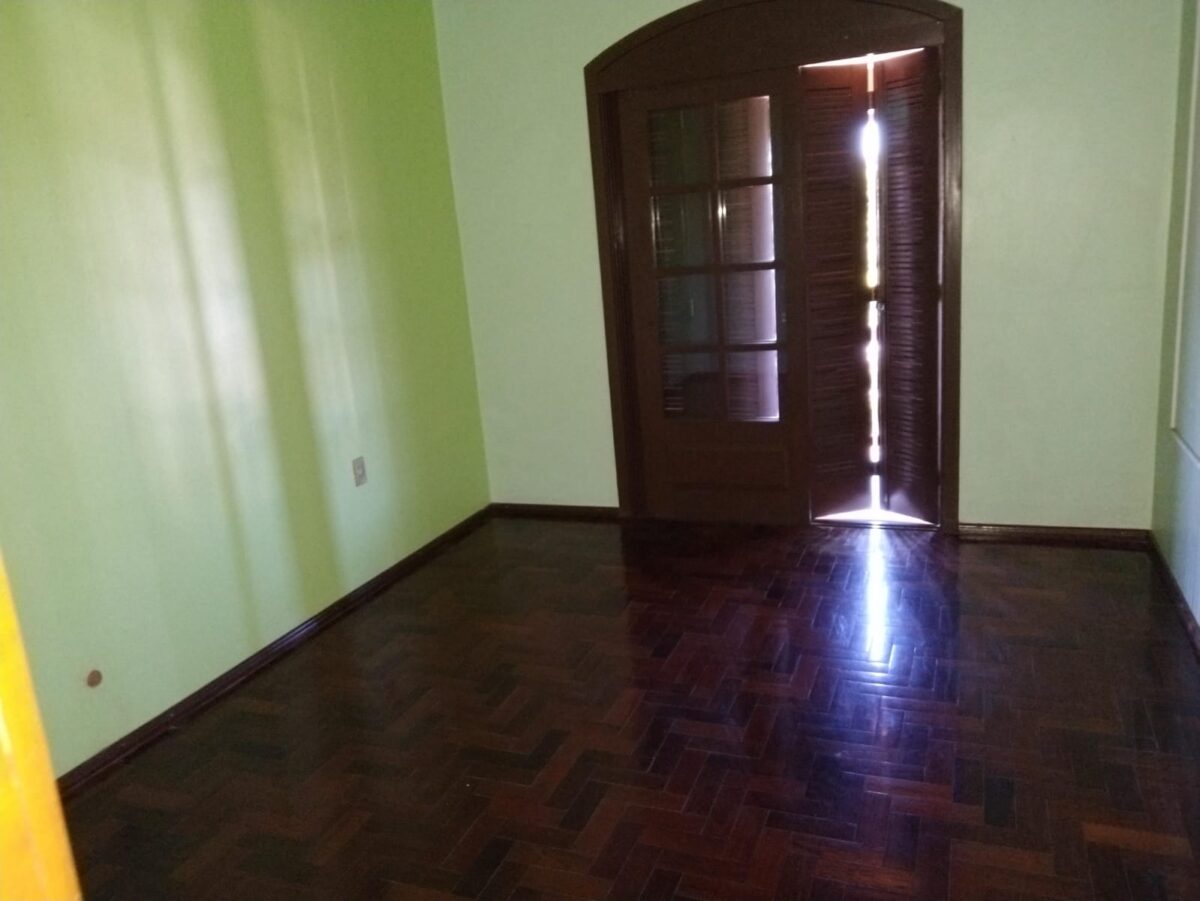 Ótima casa em Canabarro