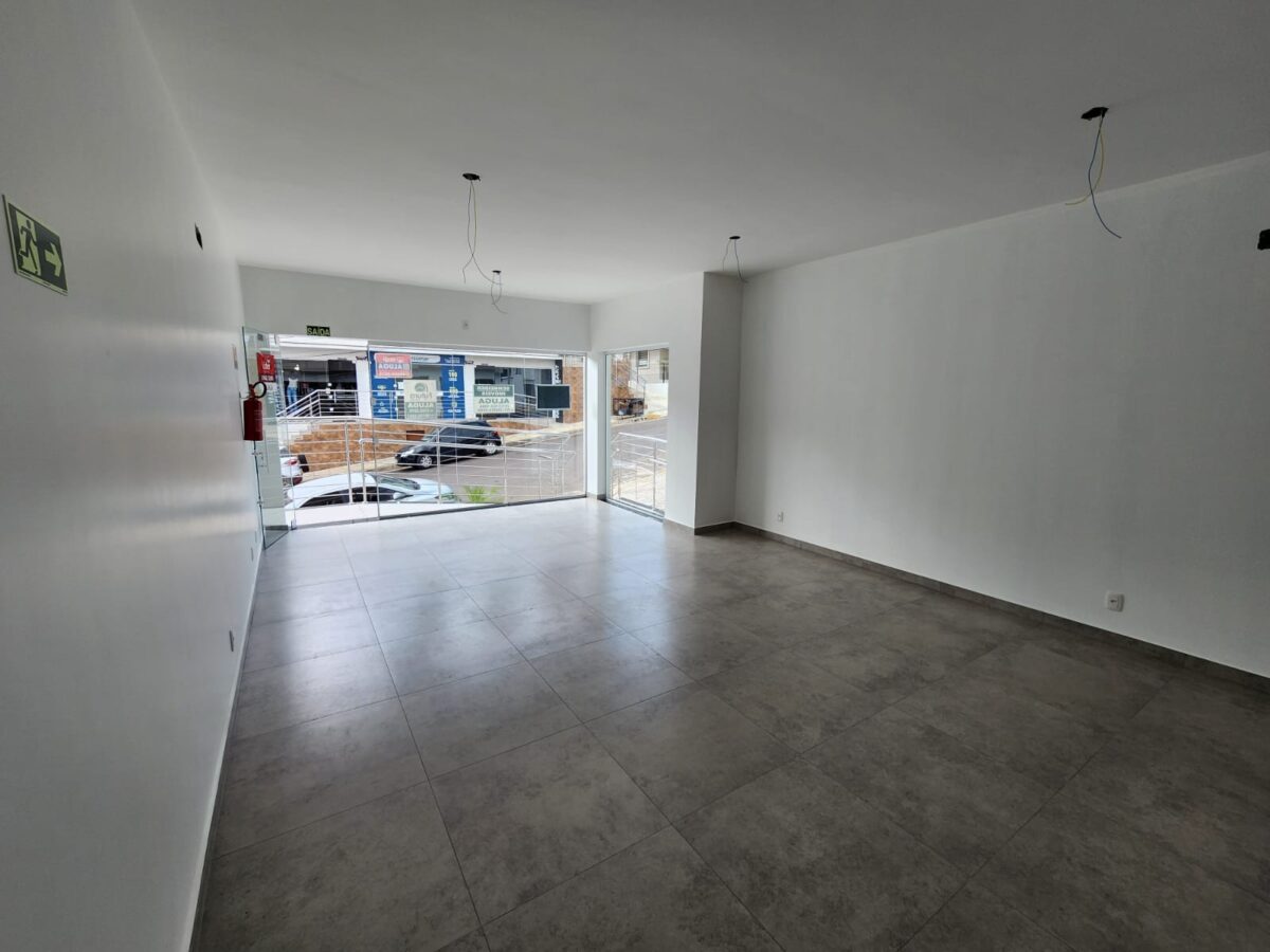 Sala/lojas em Languiru