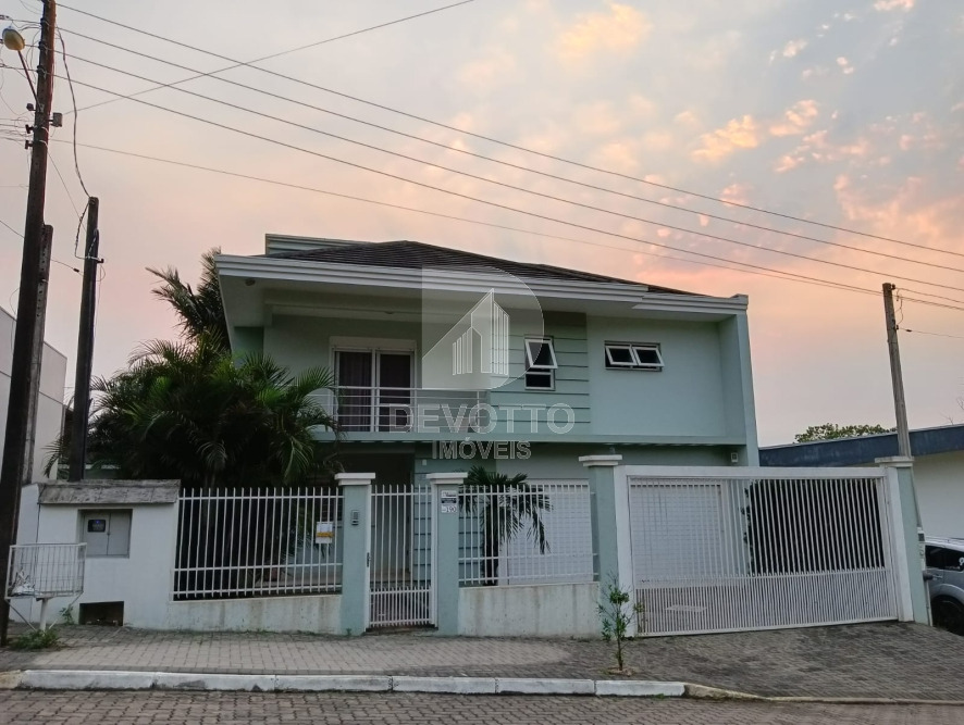 Casa alto padrão