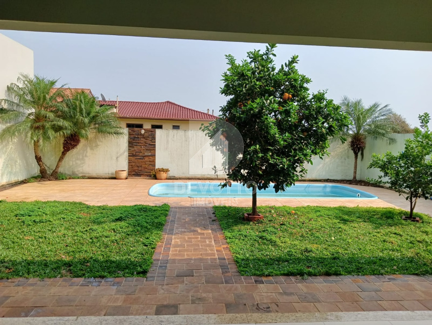 Casa alto padrão