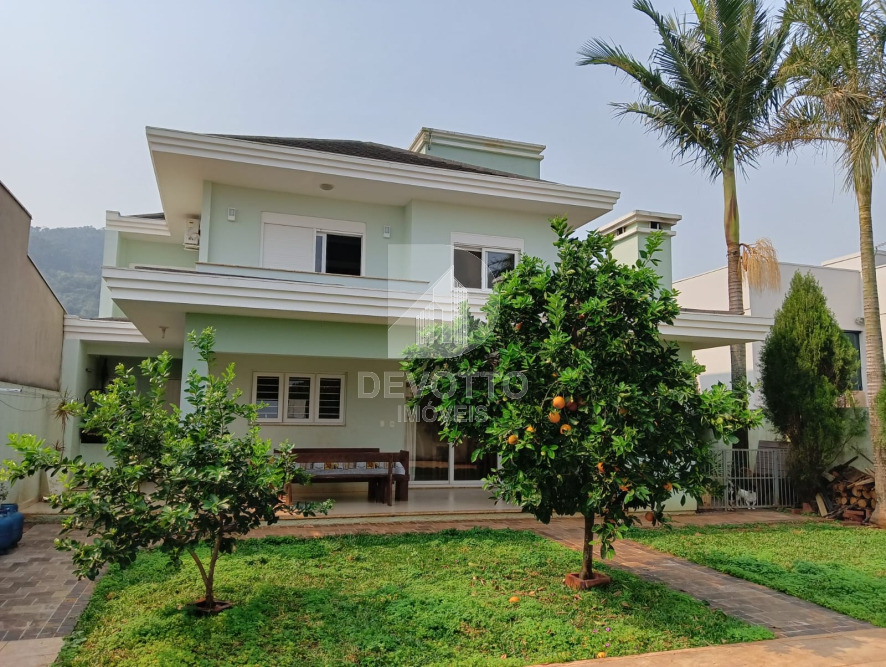 Casa alto padrão